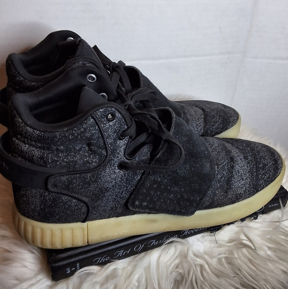 Adidas Tubular high tops 11 - Picture 1 of 12